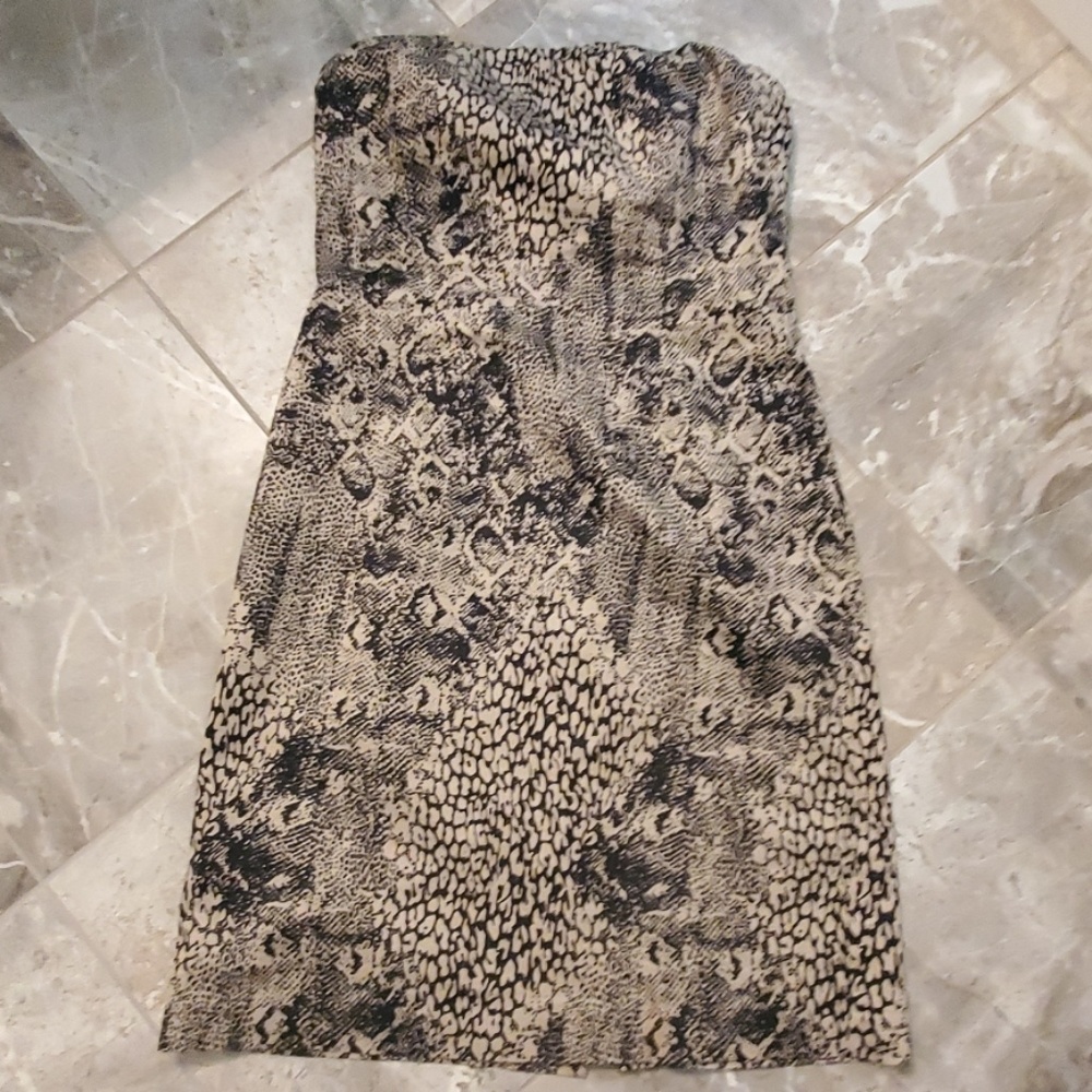 Leopard print strapless dress